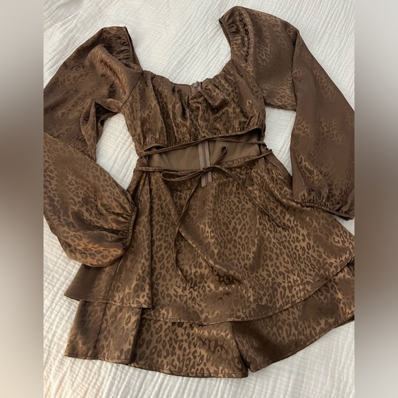 Le Lis Leopard Satin Bronze Romper - Picture 3 of 6